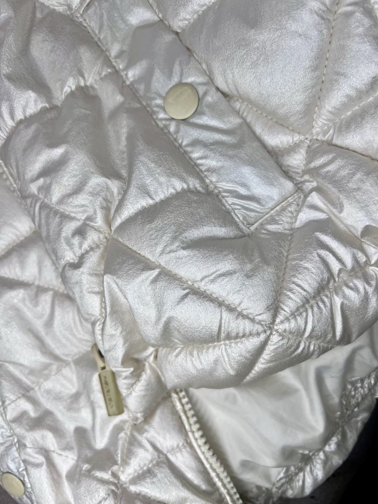 Куртка Zara, розмір 116 см