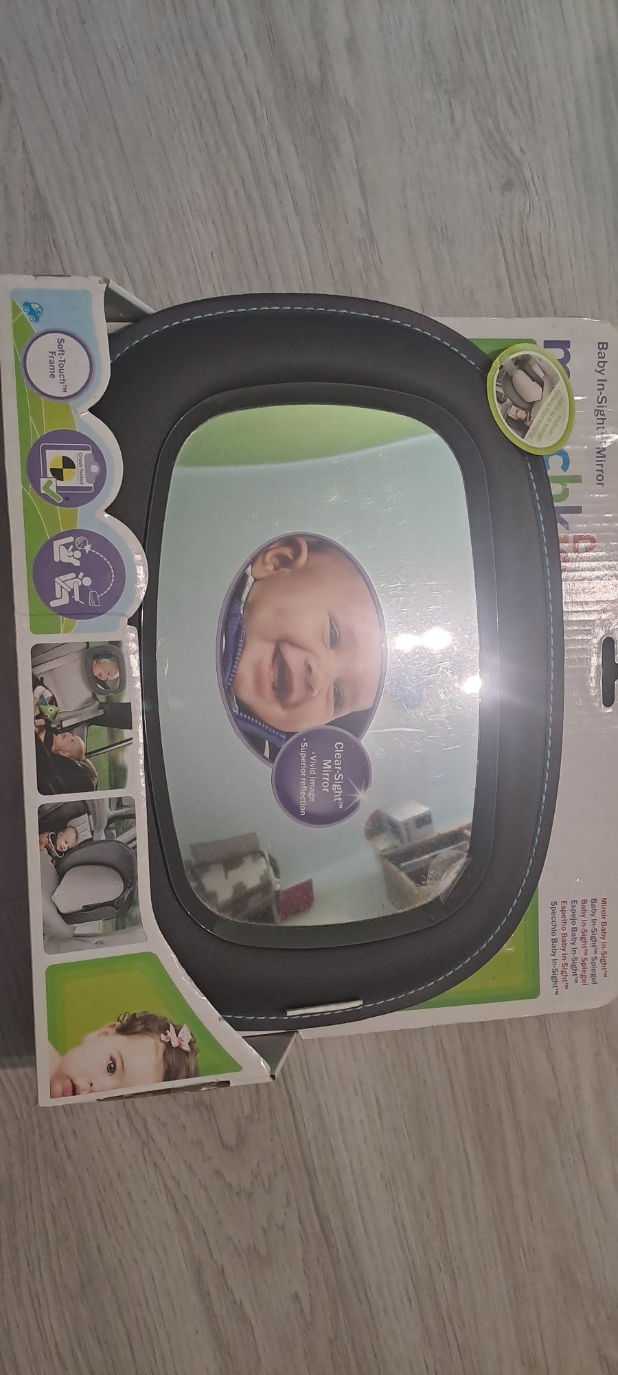 Lusterko do obserwacji dziecka w aucie.