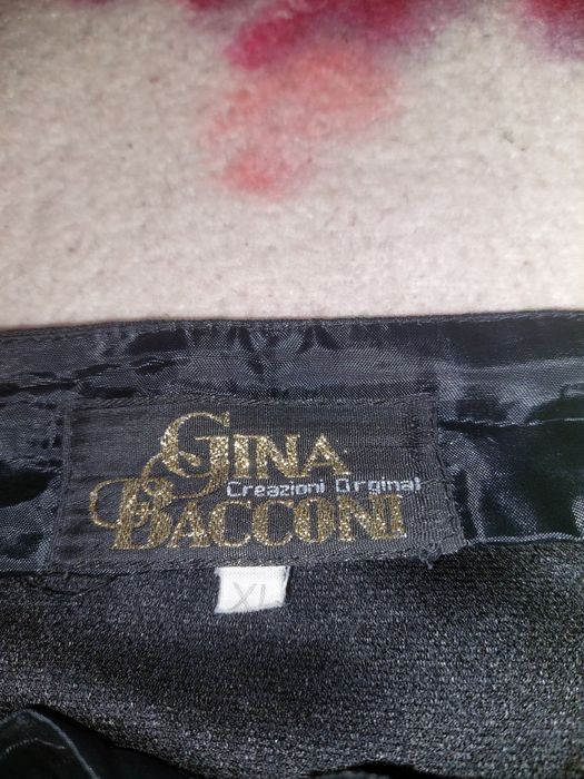 Жіночий одяг спідниця міні.