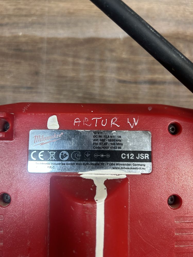 Radio, ładowarka, bateria Milwaukee C12 JSR
