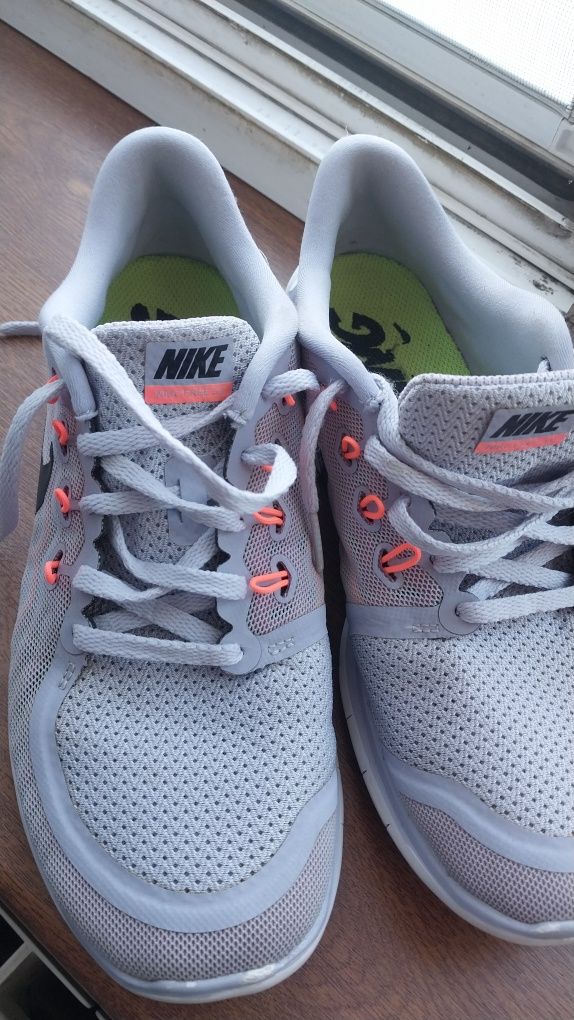 Кроссовки nike размер 39