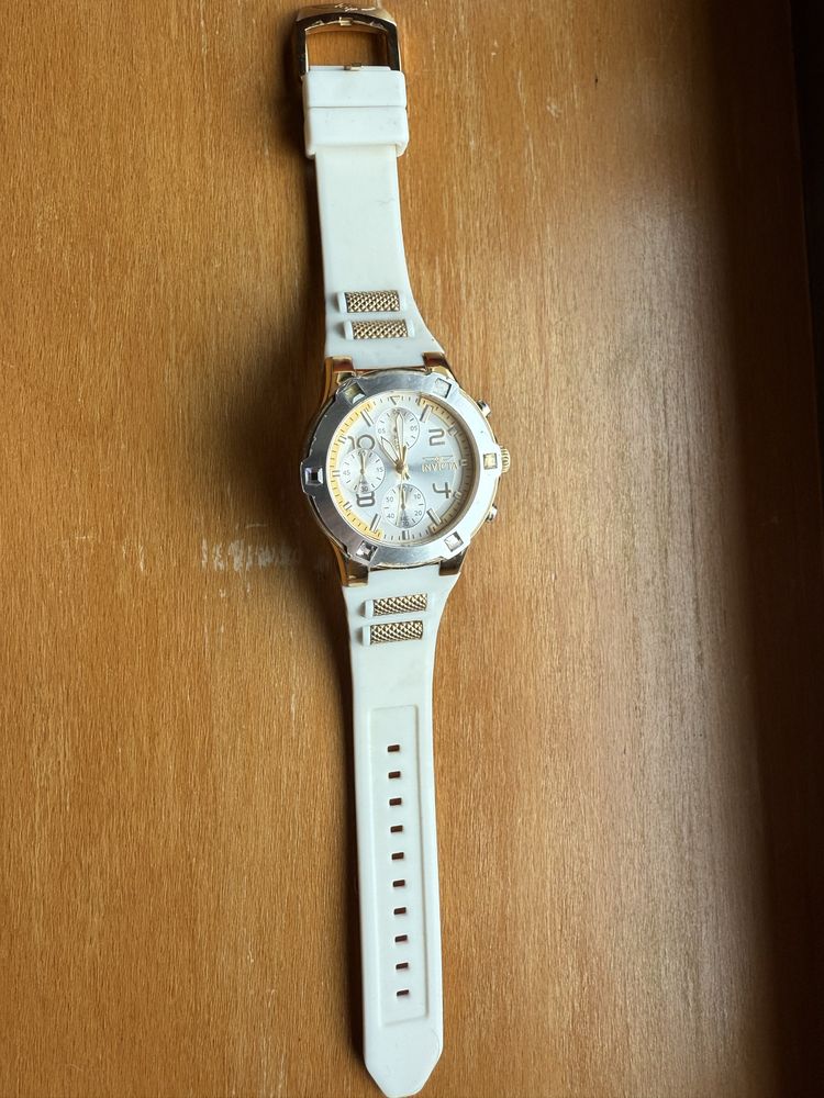 Relógio de mulher, marca Invicta