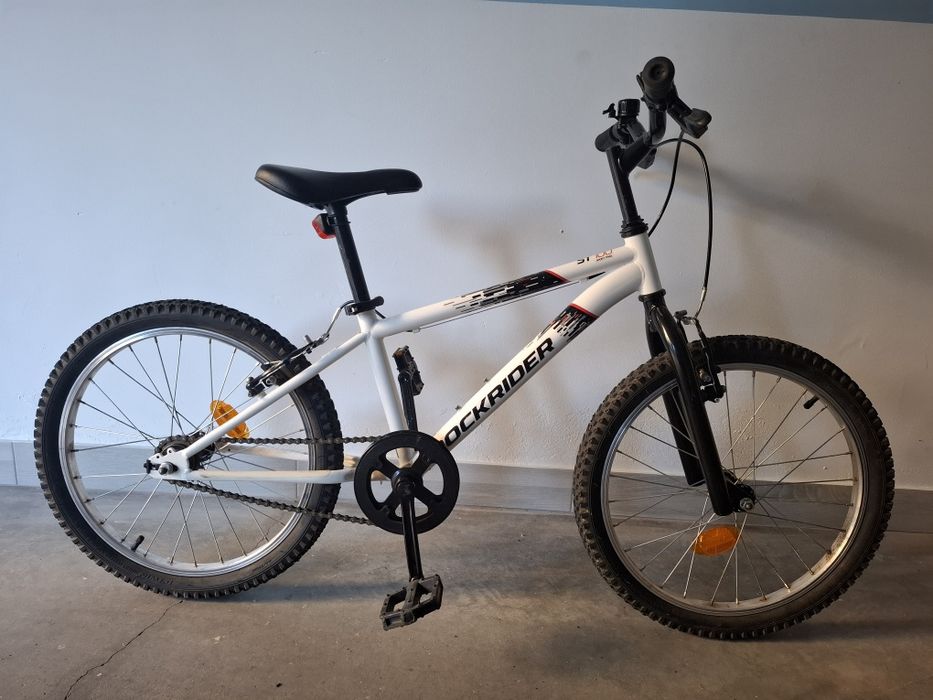 Bicicleta de rapaz da Decathlon como nova, impecável.