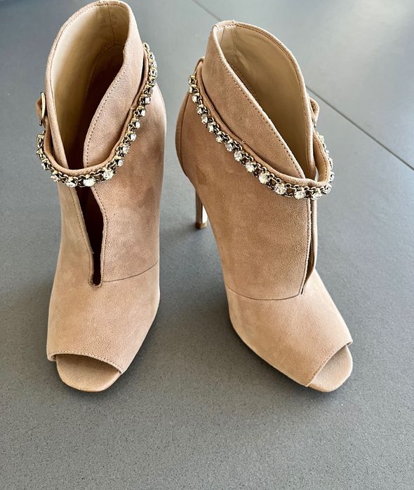 Buty Guess z odkrytymi palcami