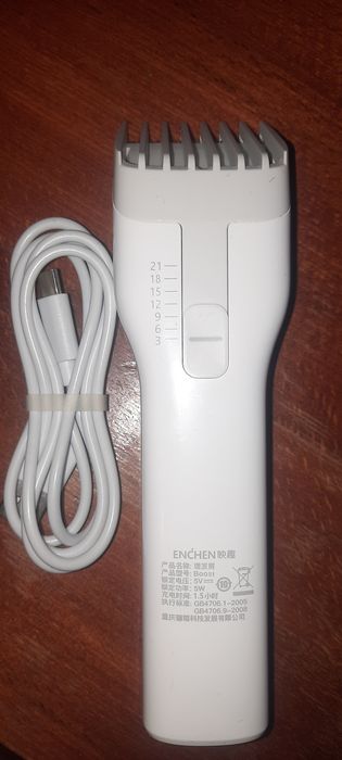 Xiaomi. Машинка для стрижки волос Xiaomi Enchen Boost.