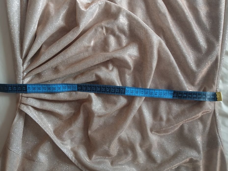 Złota sukienka  rozmiar 46