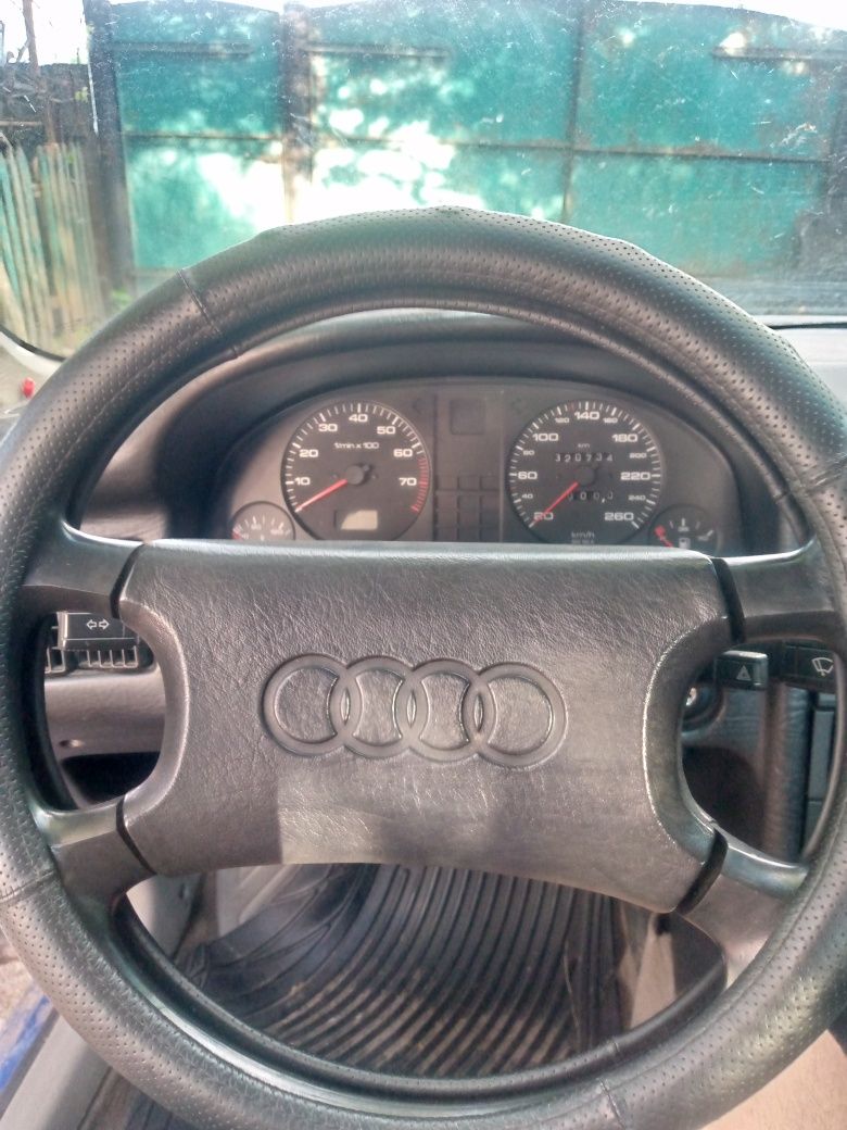Продам  Audi 90 находу