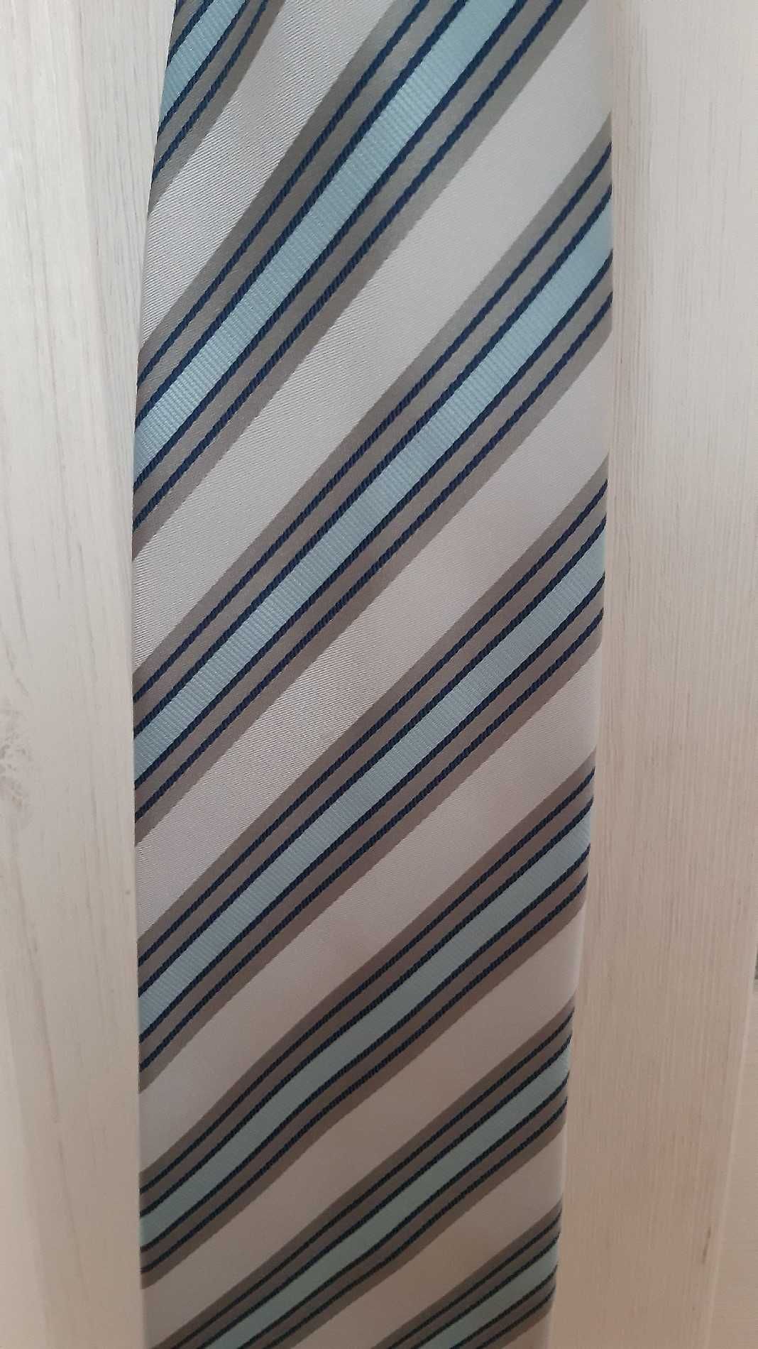 Krawat jasnoniebieski