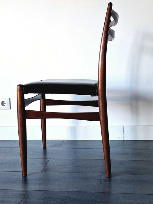 Cadeira Vintage Design Dinamarquês Mid-Century 60s. Vintage chair