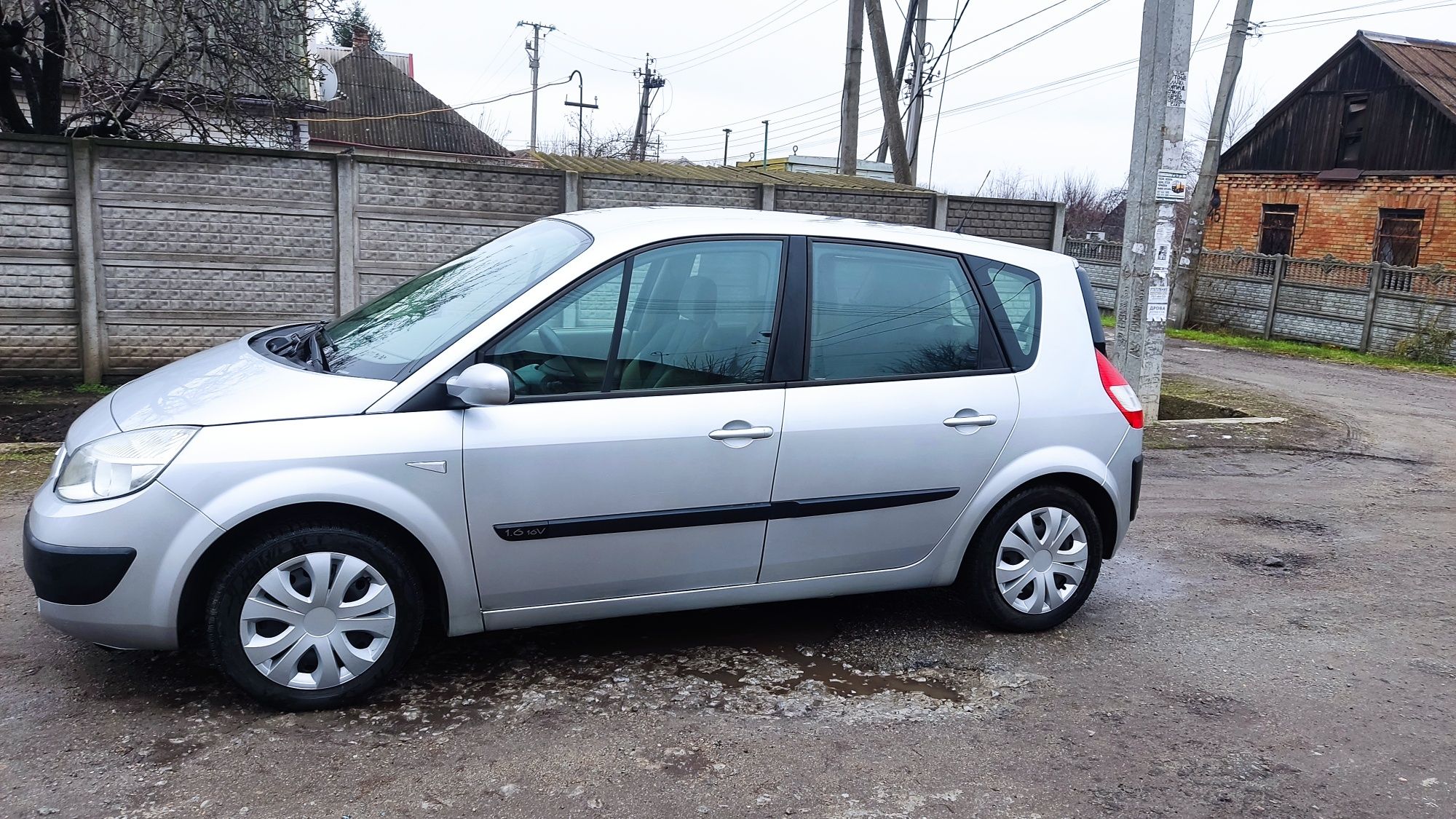 Продам Renault Scenic 2005 1.6 газ/бензин