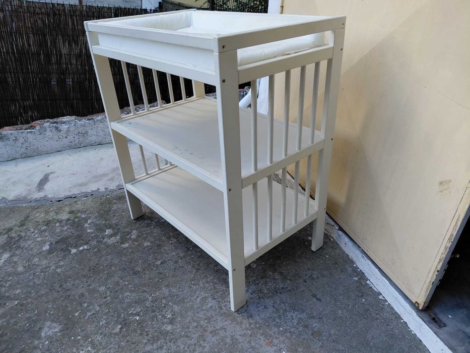 Móvel Muda de Fraldas com 3 Pisos