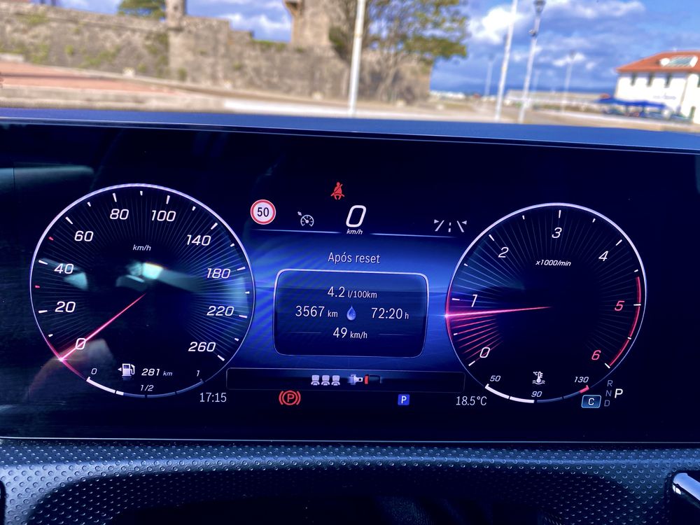 Mercedes A180d AMG-Line com garantia original
