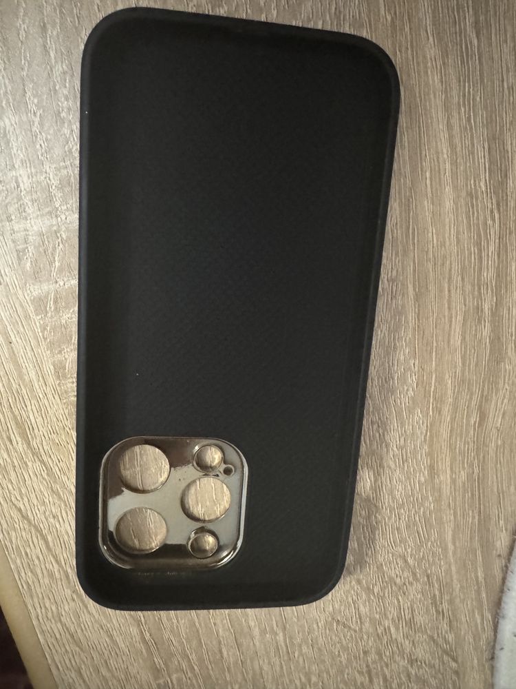 Obudowa spigen phone 15