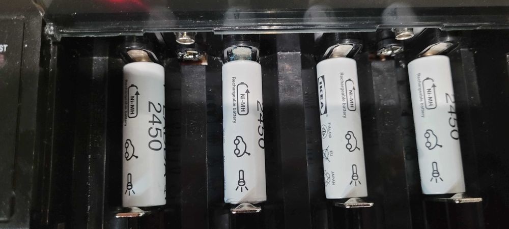 Carregador de Baterias GP GPPB320