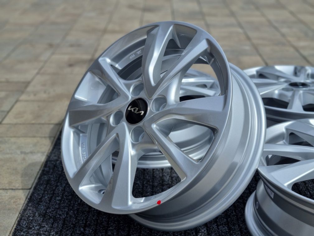 KIA 15" Picanto Rio Stonic Nowe felgi aluminiowe 4x100 srebrne