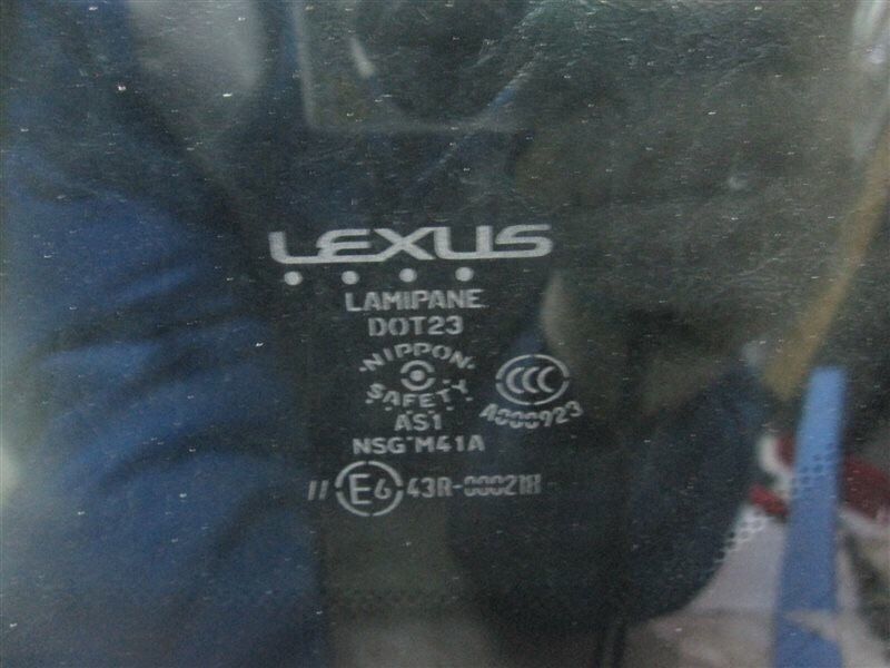 Оригинальное лобовое стекло Lexus is 200 220 d 250 300 350 is C is F