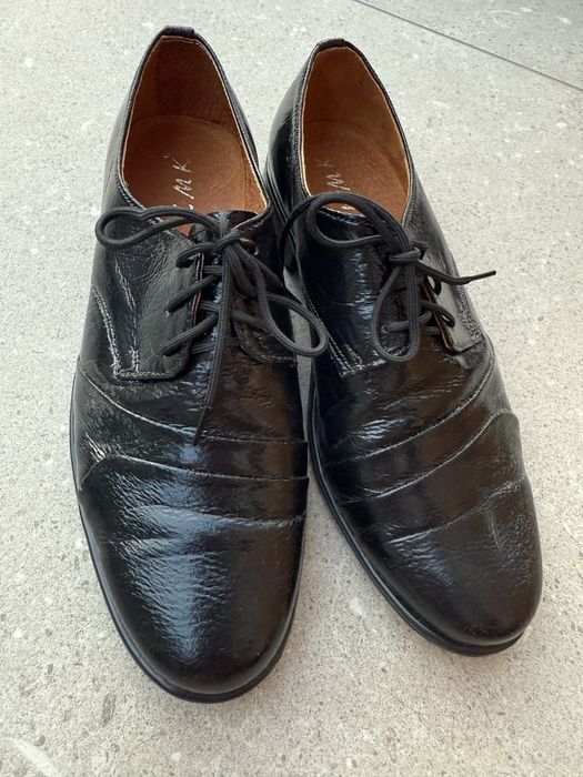 Skórzane czarne eleganckie wiązane mokasyny 33