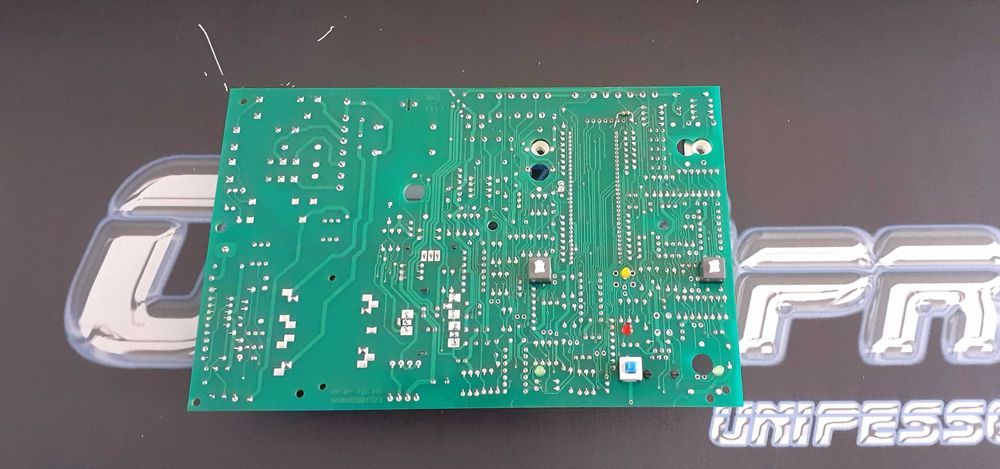 Placa de controlo Ariston BT2M-HS MI FFI Micro