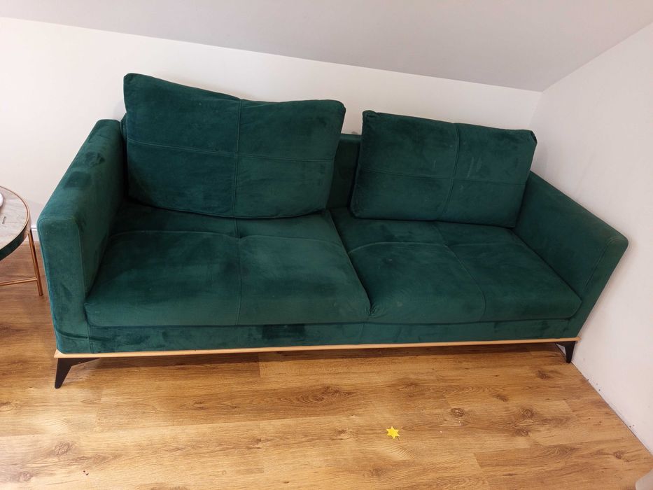 Sofa welurowa z funkcją spania