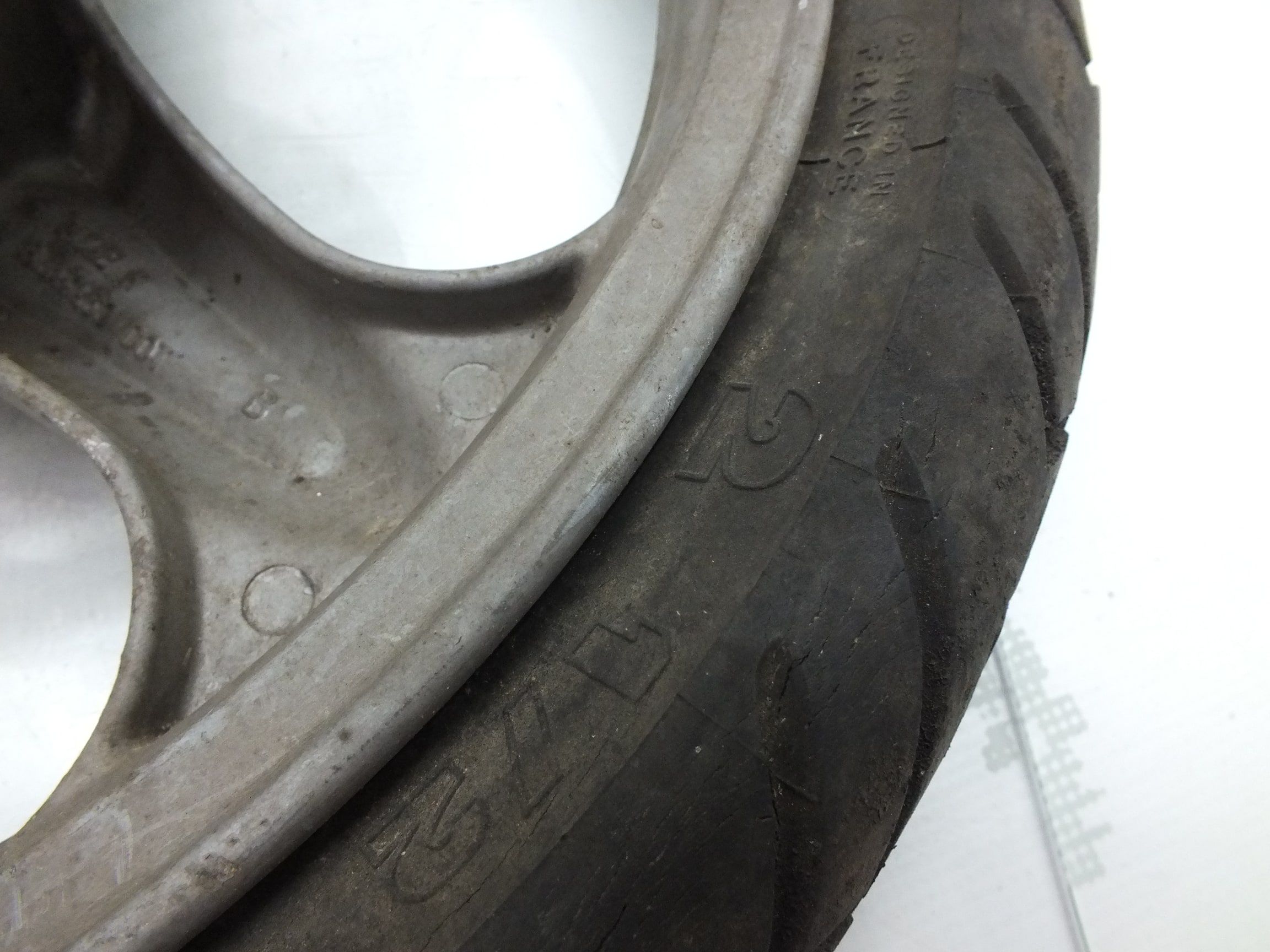 Koło Przód Przednie R-16 Yamaha Why 50 2T Mbk Flipper