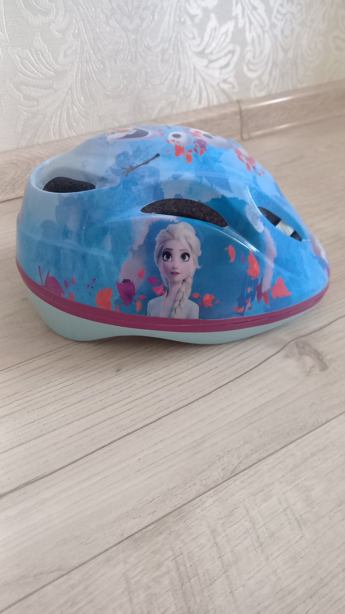 Продам детский велосипедный шлем Frozen 2