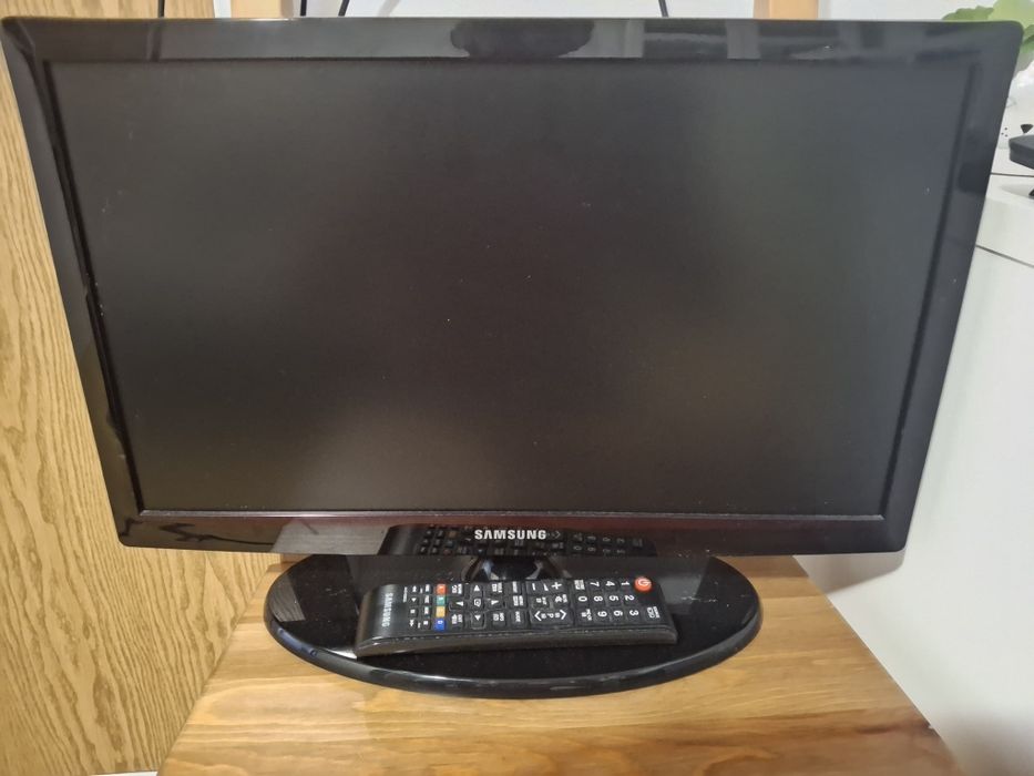 Telewizor SAMSUNG 19'