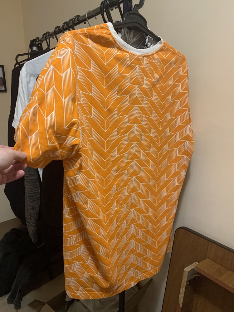 Футболка Adidas L-XL