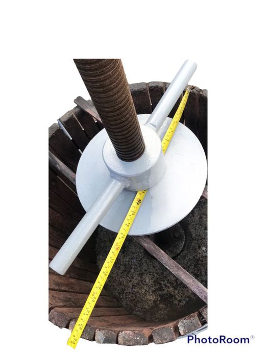 Тязка и дробилка винограда