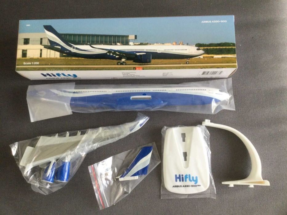 Avião de coleção- HIFLY (Portugal) A 330-900 Neo com 32cm
