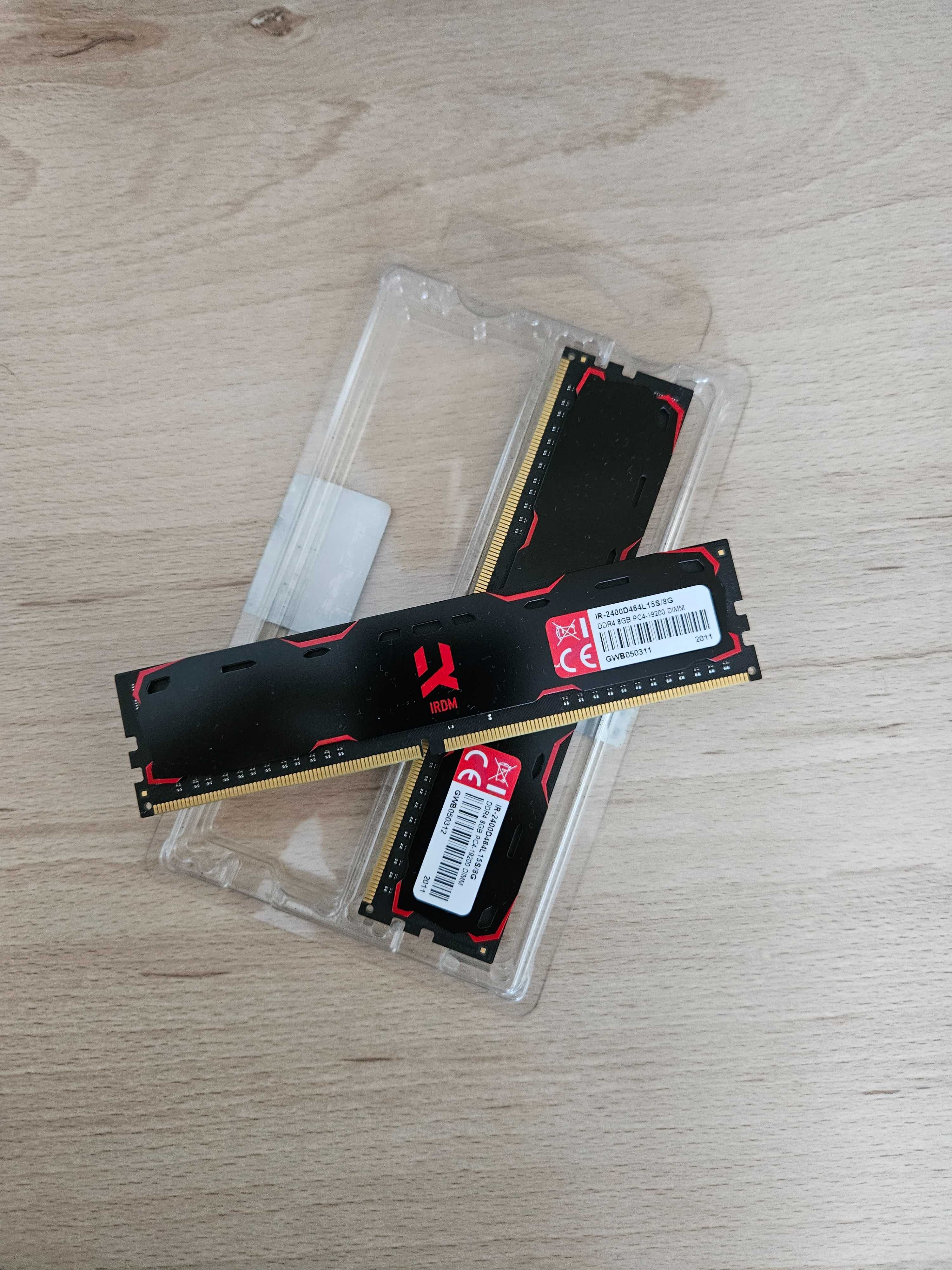 Pamięć RAM GOODRAM IRDM DDR4 16GB (2x8GB) 2400 MHz PC4-19200 DIMM