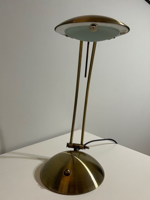 Lampa stołowa na biurko