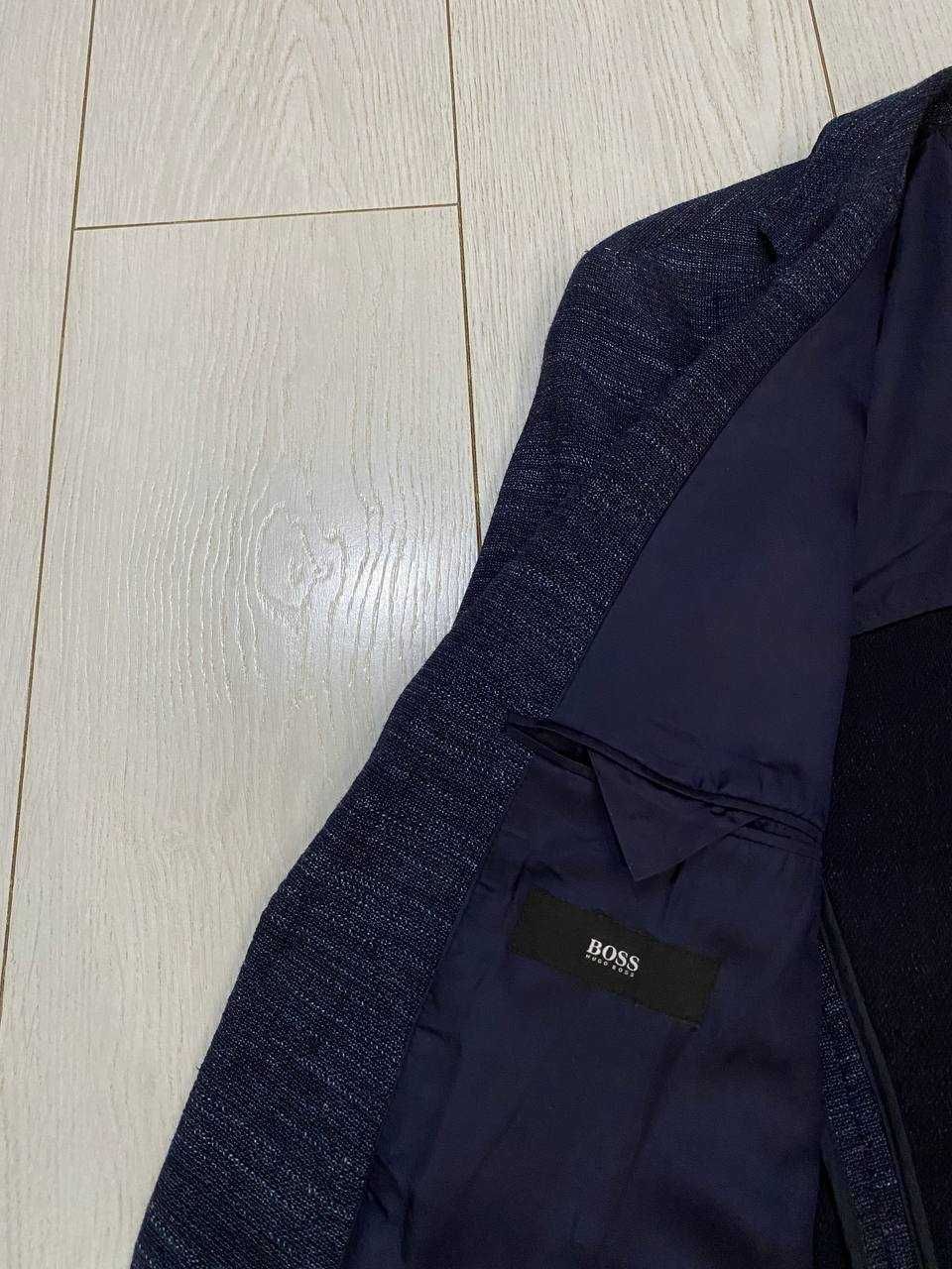 чоловічий шерстяний блейзер піджак Hugo Boss 
розмір 54 / Large
