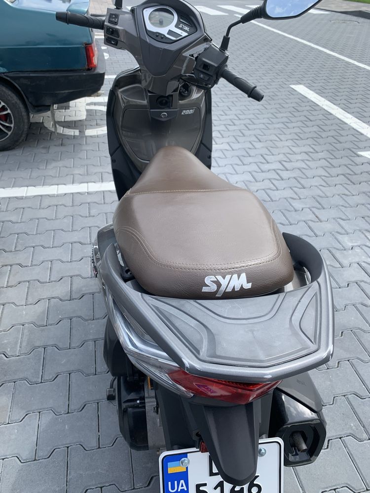 Срочно продам скутер сим симфония