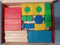 Детский конструктор, пластмассовые блоки