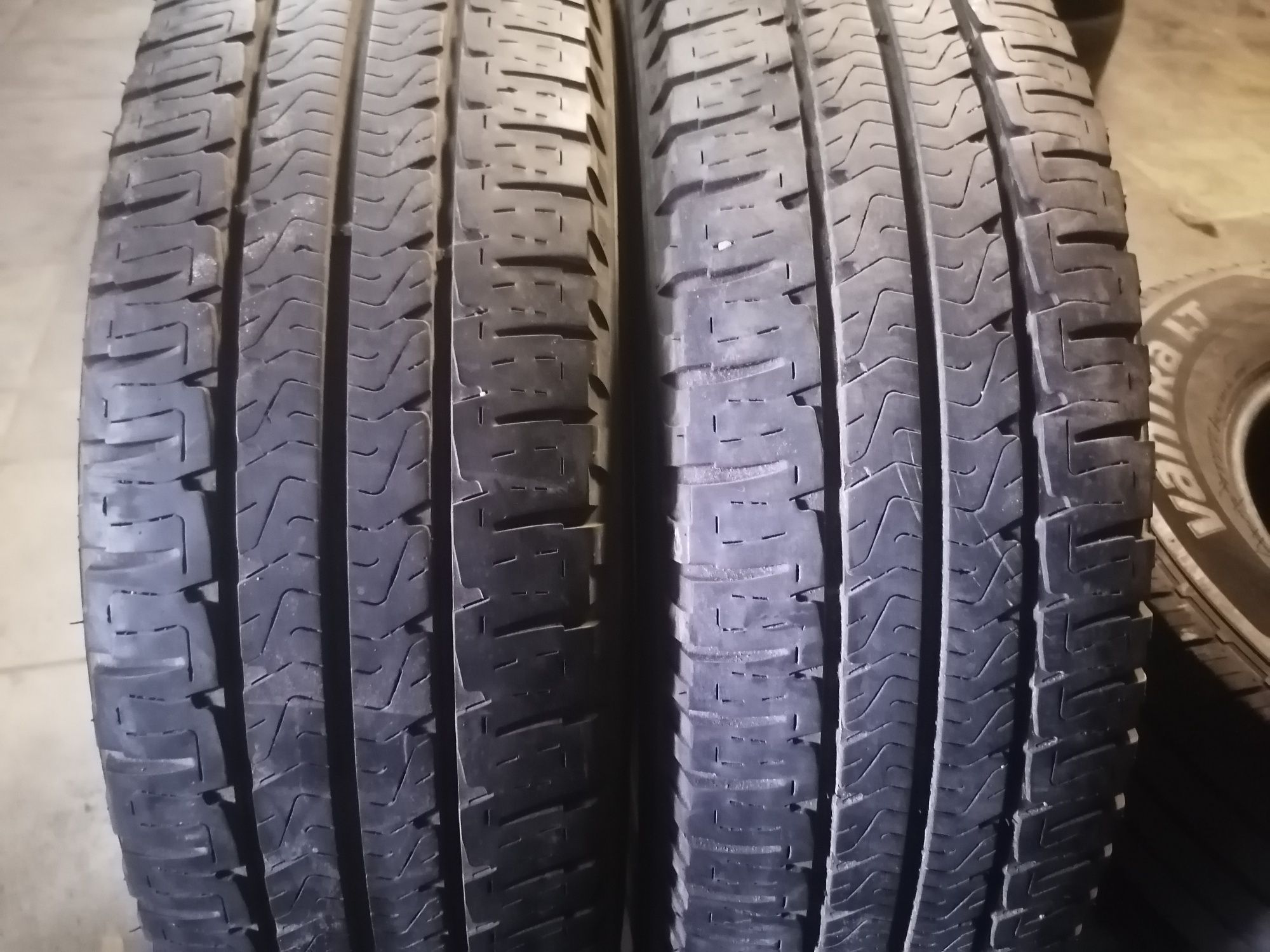 225.75.R16cp Michelin комплект