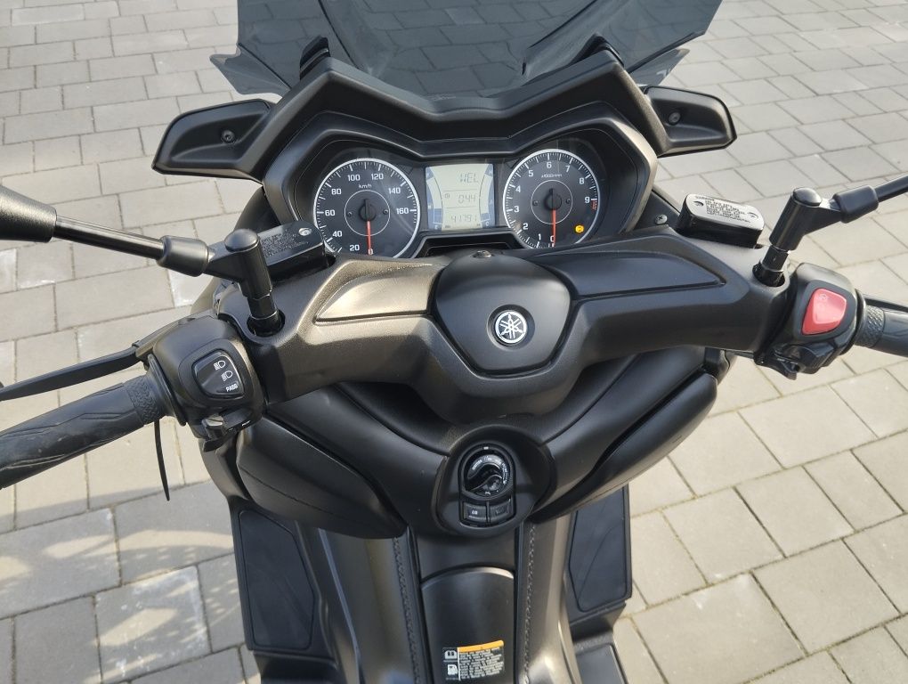Yamaha x max 300 na kat a2 2017 ABS ESP keyless transport pod dom