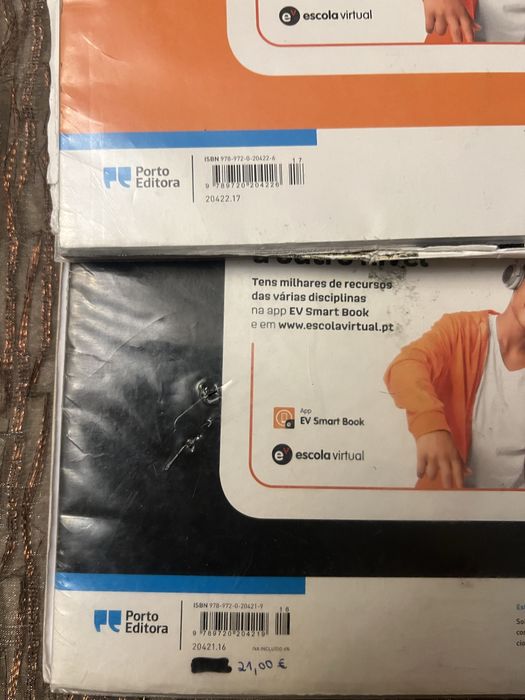 Vendo manuais e cadernos de atividade 6 ano