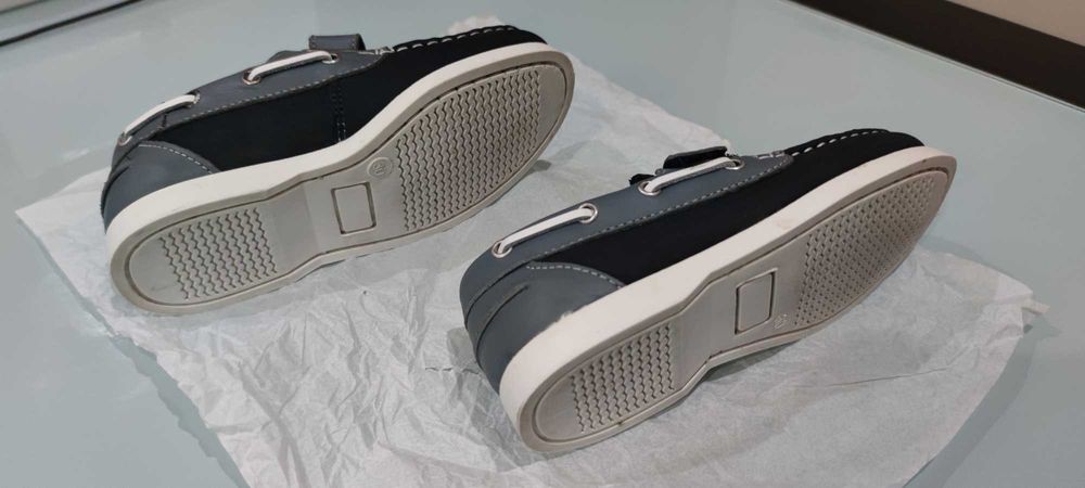 Sapatos menino como novos, tamanho 30
