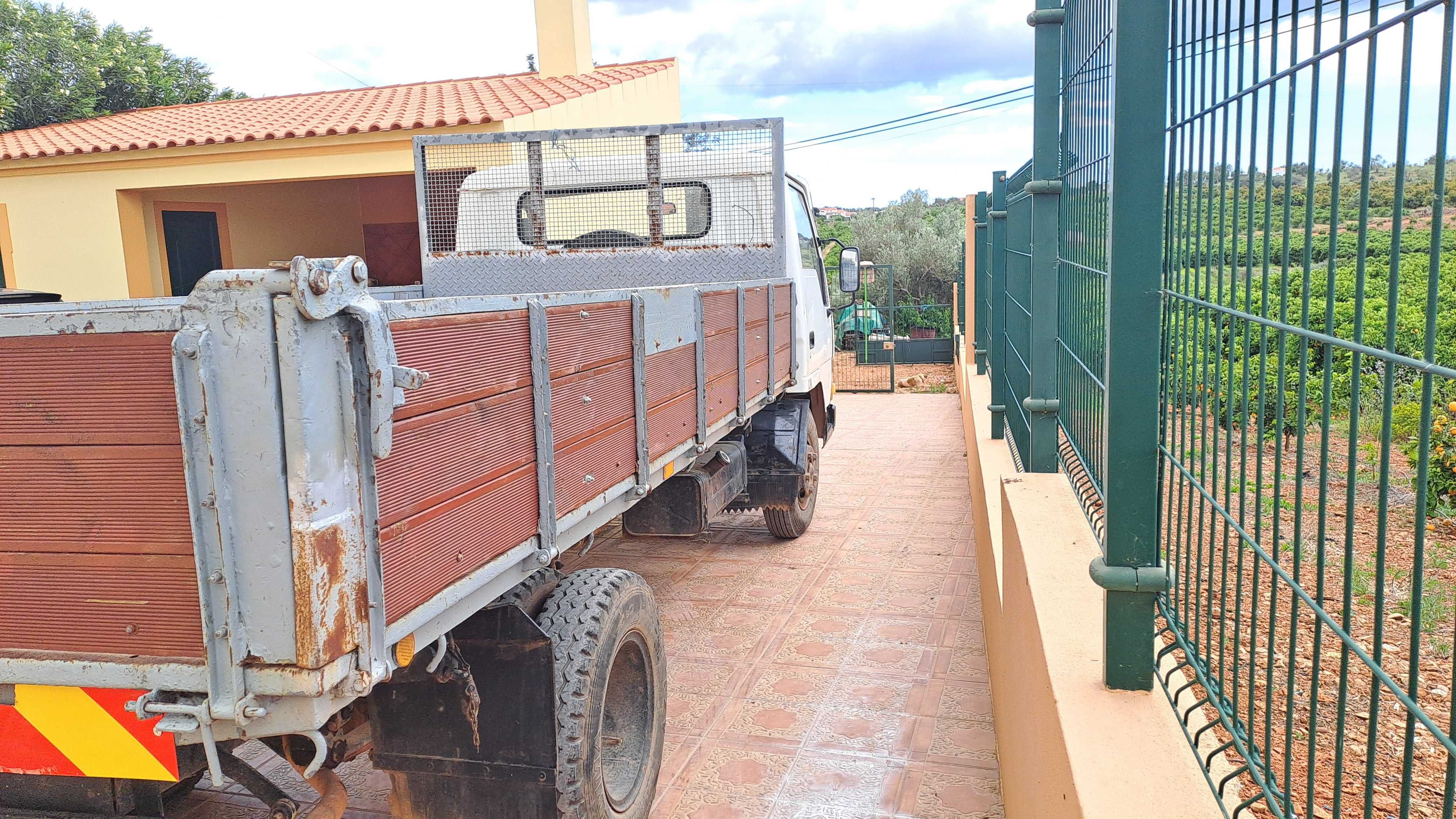 Mitsubishi canter tribasculante