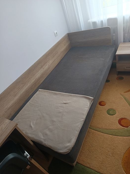 Łóżko/tapczan jednoosobowy z pojemnikiem na pościel- 2 sztuki