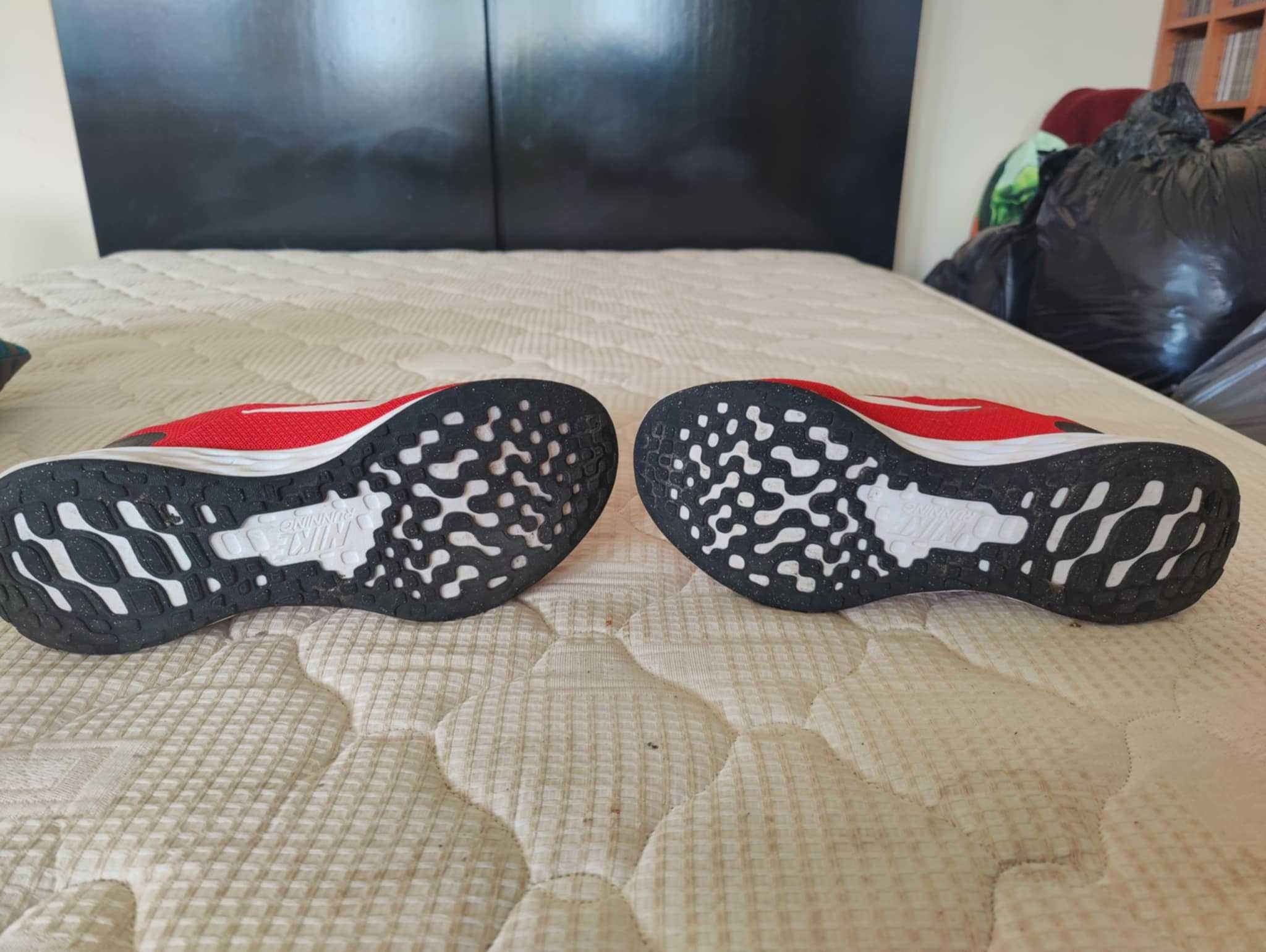 Nike Revolution 6 NN tam 43 em excelente estado RESERVADAS
