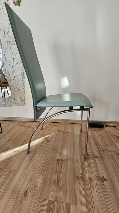 Krzesła stołowe komplet 4 szt niklowane i tapicerowane. Stan idealny