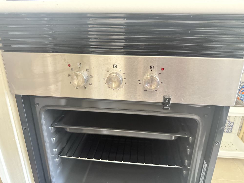 Conjunto forno e placa Vitroceramica Conforte.