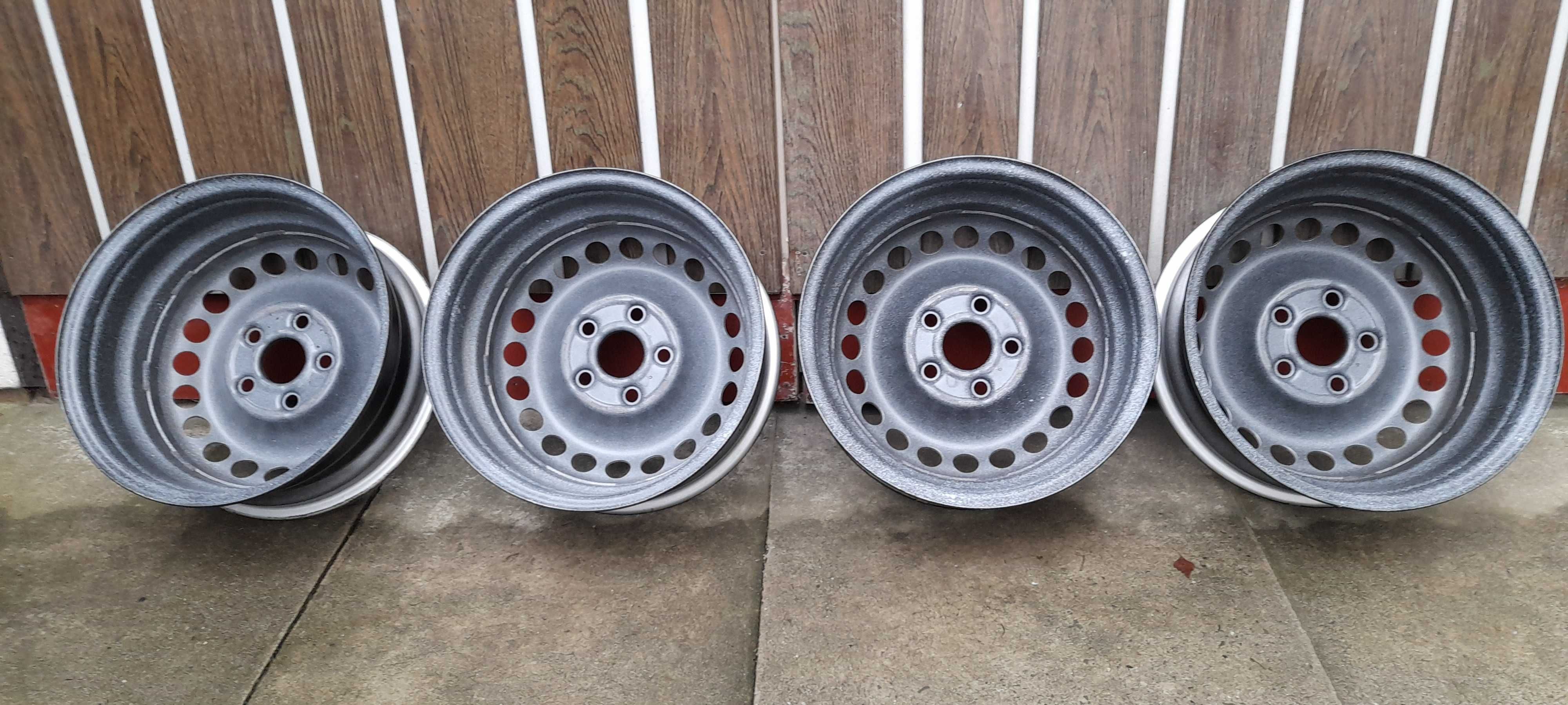 Felgi stalowe VW 16"  ET51 5x120  T5 T6 Transporter Caravelle Multivan