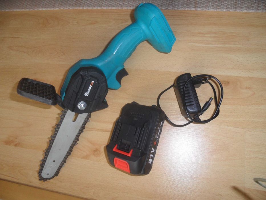 Mini motosserra de poda, 6 polegadas