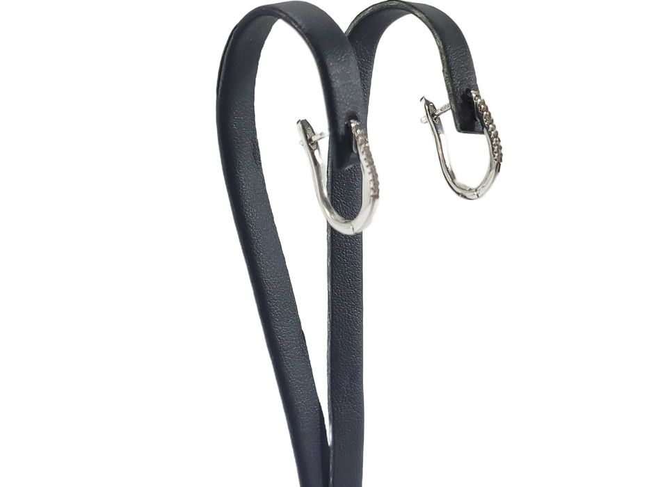 Srebrne drobne kolczyki z cyrkoniami 925 angielskie zapięcie