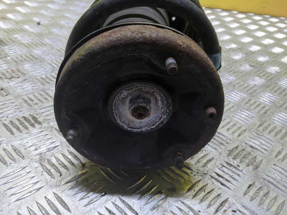 Стойка амортизатора Правая BMW X5 E53 Стійка амортизатора БМВ Х5 Е53