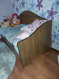 Дитяче ліжко меблі