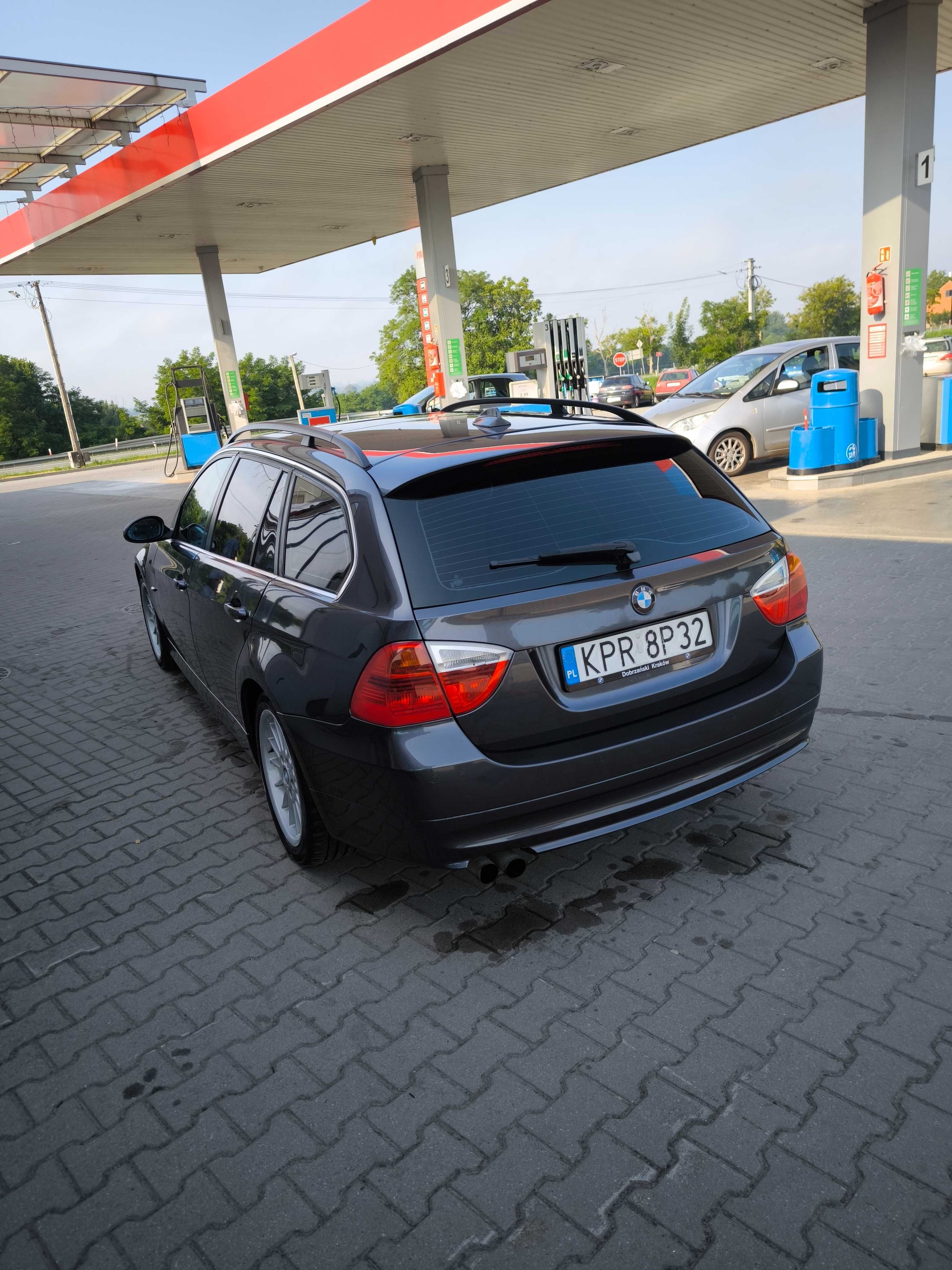 BMW E91 325xi 218km LPG