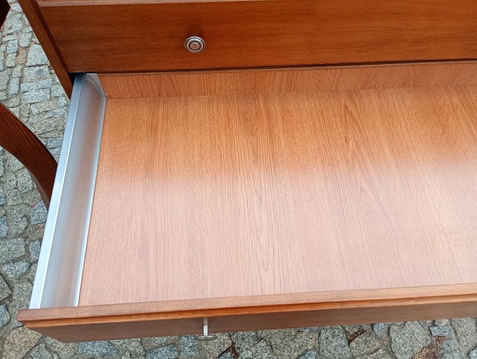 Komoda 4 szuflady+ toaletka